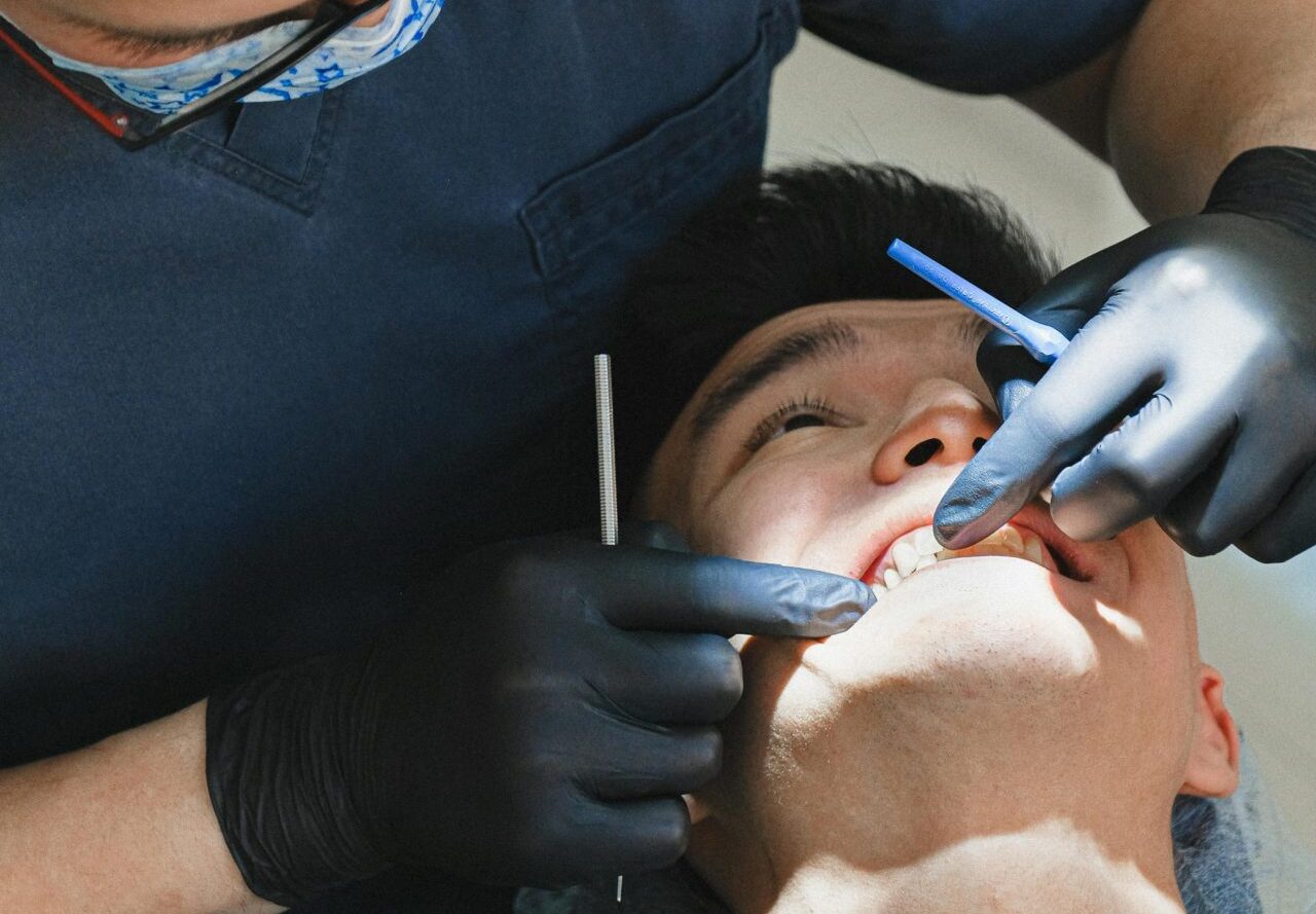 Cirugia dental minimamente invasiva